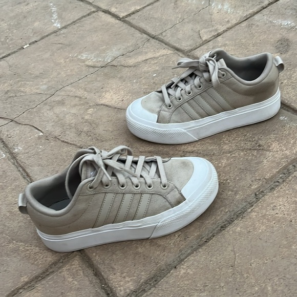 Platform adidas tan - Picture 3 of 4